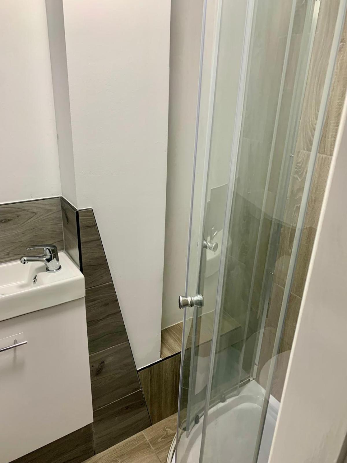 M4M Rooms- Ng8 5Np Room 1 Nottingham Ngoại thất bức ảnh