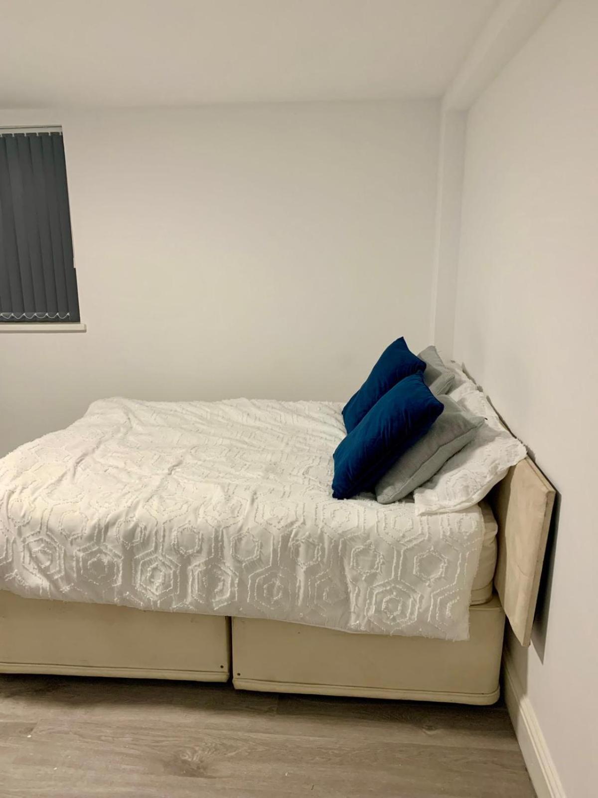 M4M Rooms- Ng8 5Np Room 1 Nottingham Ngoại thất bức ảnh